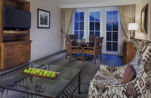 1-Bedroom Suite at a 4⭐️ Hotel