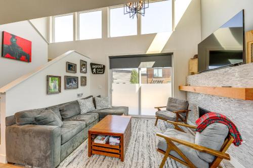 1 Mi to Lake Upscale Condo in Whitefish Resort