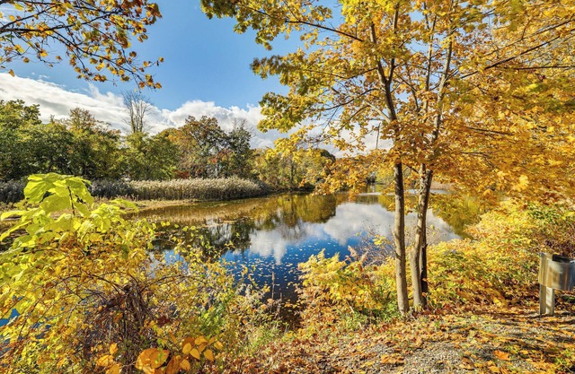 1 Mi to Main St: Riverside Torrington Apt w/Yard