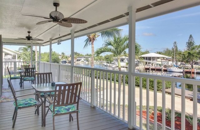 < 1 Mi to Pennekamp: Tranquil Escape w/ Dock