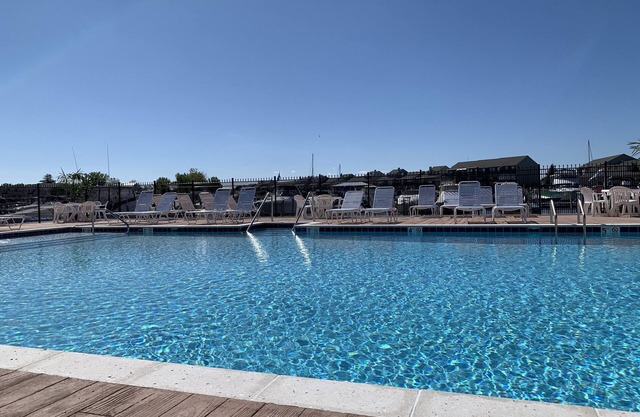 #A - Construcción nueva frente al mar con muelle y fabuloso patio (para 8)