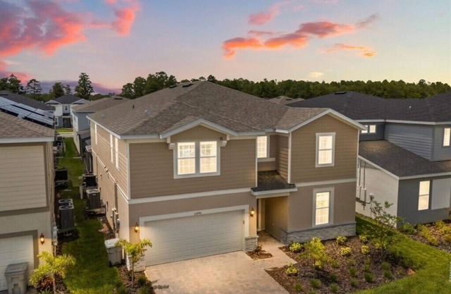 10 Bedrooms/ 8 Bathrooms/ Windsor Cay (15770 CC)