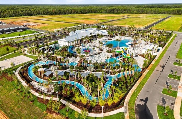 10 Bedrooms/ 8 Bathrooms/ Windsor Cay (16219 CC)