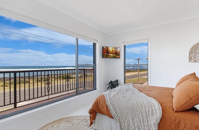 10 OCEAN VILLA - Port Fairy, VIC