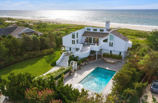 Alquiler de verano de lujo frente al mar en el Hampton