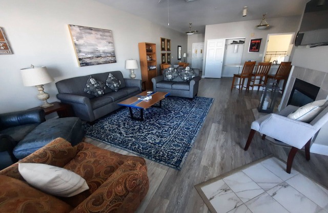 109- Premium Lakefront