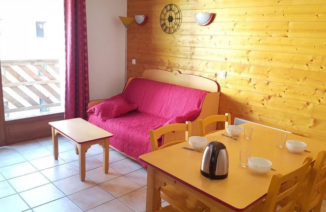 A 10m de las pistas de esquí, 4.o piso, balcón, tv, local para esquís, 40m², Aussois