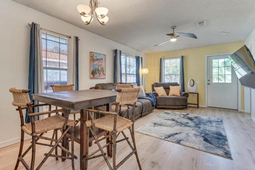 11 Mi to Beach Quiet Gulf Breeze Gem Near Dtwn