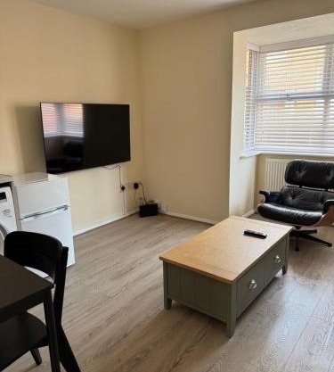 11 York House apartment