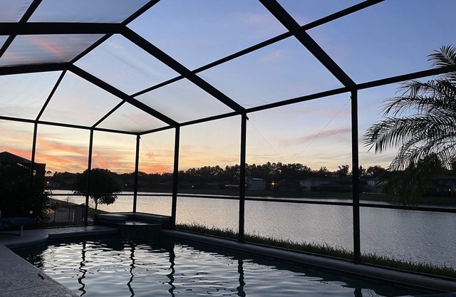 15 Min from the Gates of Disney, Sleeps 10, Pool+View