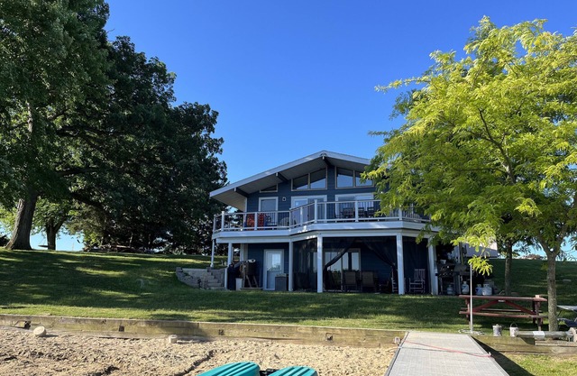 150 'de la orilla del lago y sitios a lo largo de Michigan Snowmobile Trail
