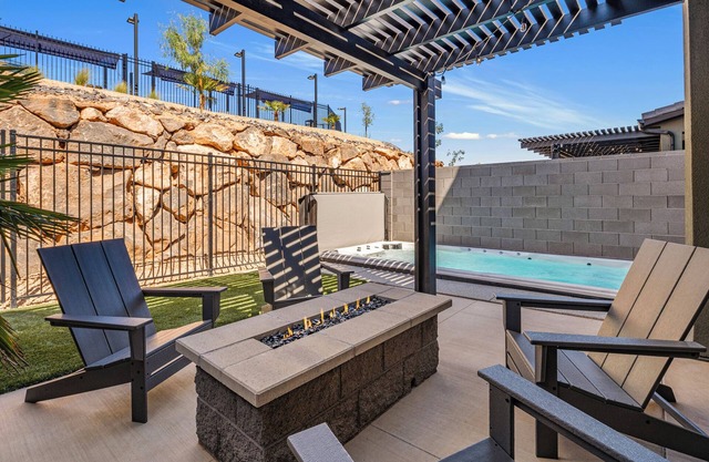 1622| Private Swim Spa, Hot tub, Pickleball Courts
