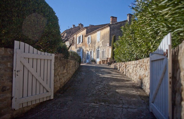 Siglo 17 Mas en el tranquilo pueblo provenzal Le Paradou