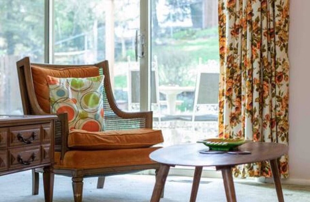 1960s Retro Experience