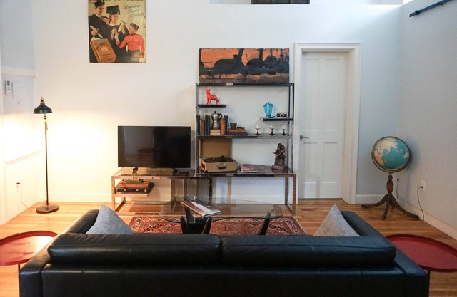 Apartamento espacioso de la escuela del siglo XIX