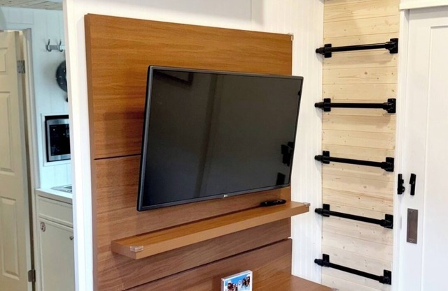 1BD/1BA w/ In-Unit Laundry – Steps from Kaiser