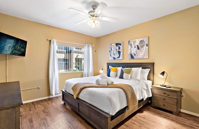 1BD, Resort Amenities, Scottsdale, Pool & Gym