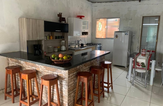 Casa en el primer piso, 3 dormitorios, 2 baños, con acceso a internet y televisión por cable