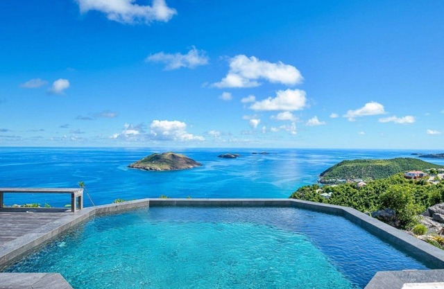 2 BDRM Villa w Spectacular Views