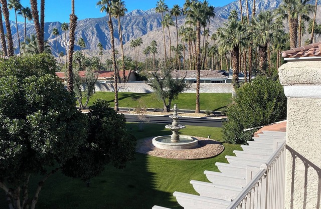 2-bedroom 2-bath Remodeled Condo