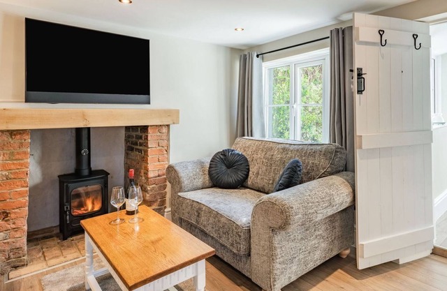 2 bedroom accommodation in Gayton, near King’s Lynn