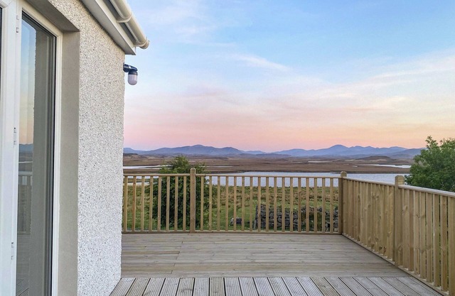 Alojamiento de 2 habitaciones en Achmore