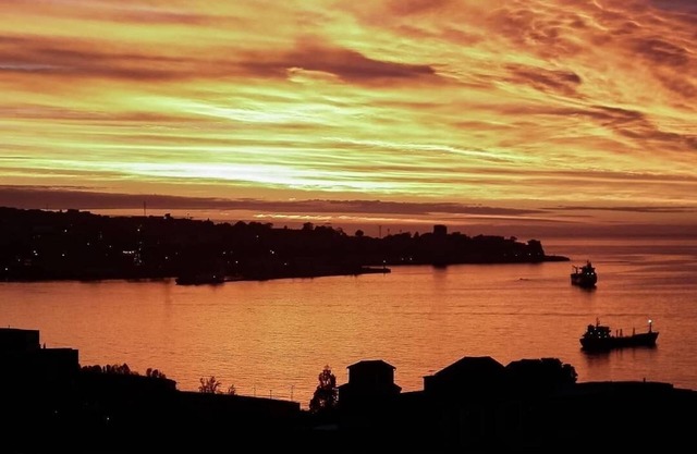🛏️ Departamento con 2 Habitaciones y Vista Panorámica al Mar 🌊 – Valparaíso