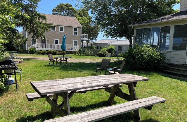 2-Bedroom Apt Near Hampton Beach