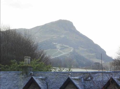 2 Bedroom Apt - Stunning Views Balcony Parking