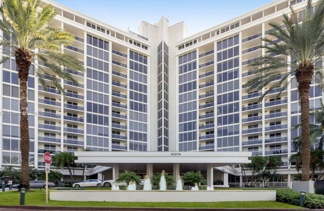 2 Bedroom Condo 325631 by Houzlet