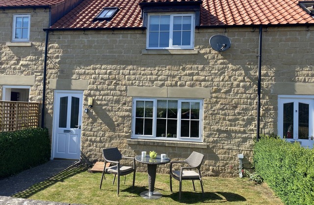 2 Bedroom Cottage Situated in The centre of Helmsley With Off Street Parking