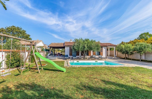 Preciosa casa de 2 dormitorios en Pula