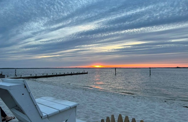 2 Bedroom Inviting Beach House in Lavallette 1 block from the beach!!
