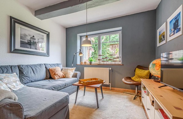 2 Bedroom Lovely Home In Tönning