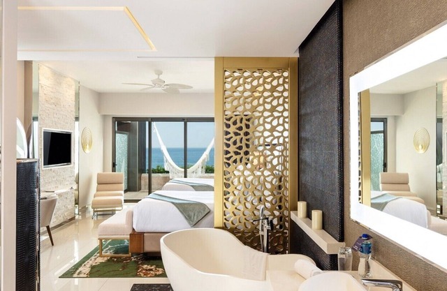 2-bedroom Luxury Hotel Stay -Garza Blanca- Dec 20 - 27, 2025