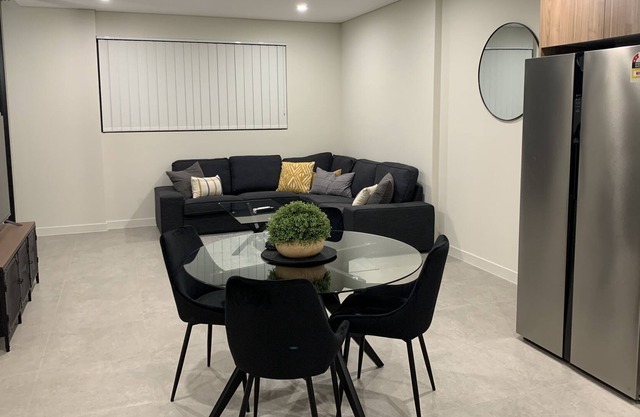 2 Bedroom Unit - Wifi -Foxtel - Wheelchair Accessible