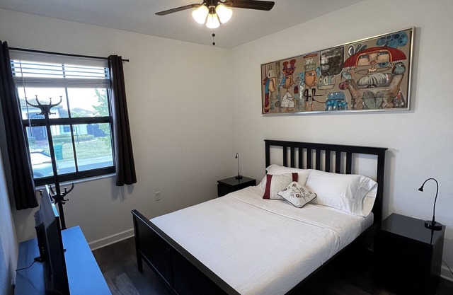 2 Bedrooms 1 Bath Guest Suite, on your way to Florida Keys