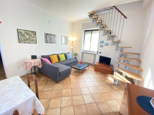 2 Flat Discografica, in Corte Tranquilla, vicino a Leolandia, comoda per Gruppi o Famiglie