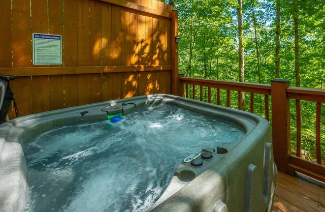 2 Hideaway Cabins | Rustic W/ 2 Hot Tubs | Sleeps 10