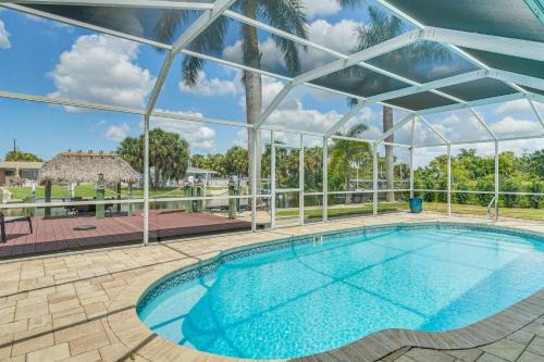 2 Mi to Beach Canalfront Home in Cape Coral