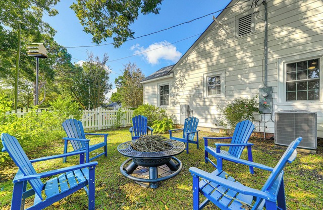2 Mi to Downtown: Pet-Friendly Home in New Bern!
