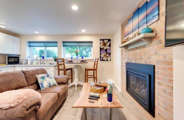Seattle Area Studio w / Fireplace-2 Mi a State Park