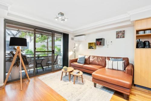 2 Royal Rest Quality 2br West Perth-parking