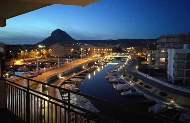 200 meters to Arenal Beach. 3 Bedroom Javea