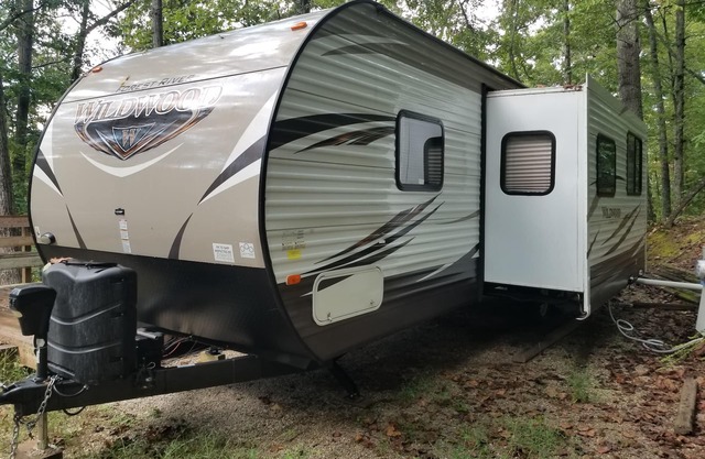 2016 Wildwood por Forest River Travel Trailer - 8 plazas