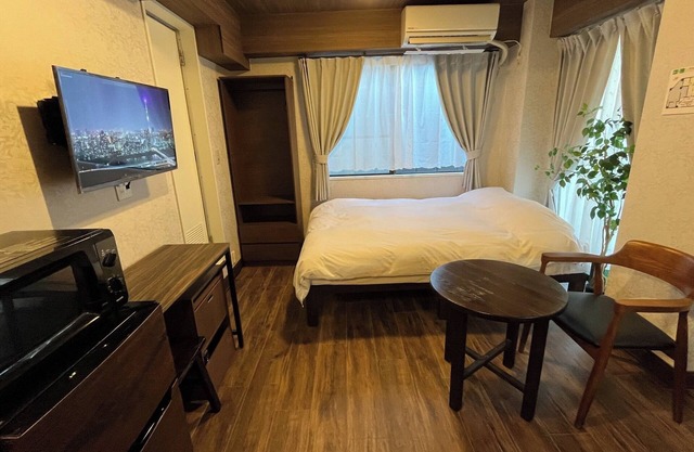 22 4 minutes walk from the nearest station Excellent access 13 minutes to Ikebukuro 46 minutes to / Itabashi-ku Tokyo