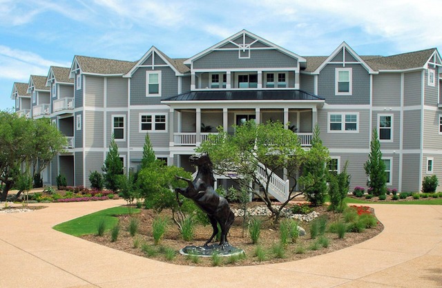 Casa de 24 habitaciones con privacidad incomparable para retiros corporativos, bodas y reuniones familiares.