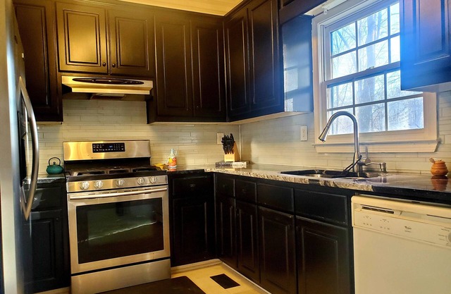 25.0 mi Outside Downtown Atlanta 10 Acre family retreat with rec area & campsite