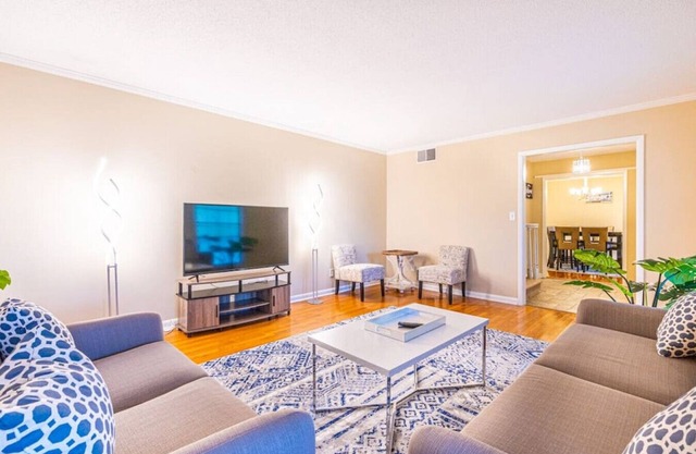 2509 Vista Dr (HSV) MTR 30 · *Deer Crossing* Rec Room/3100 Sq Ft/5 Bedroom Home