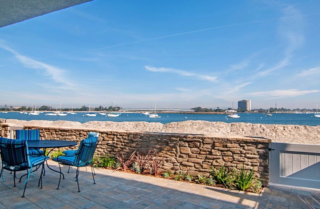 # 2762 - A estrenar, frente al mar, lujoso con un gran patio y vistas impresionantes